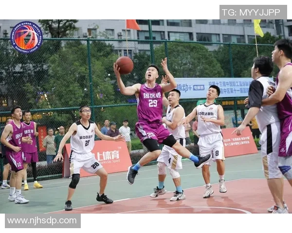 篮球团队协作实力榜单出炉重庆篮球队荣获第二名佳绩